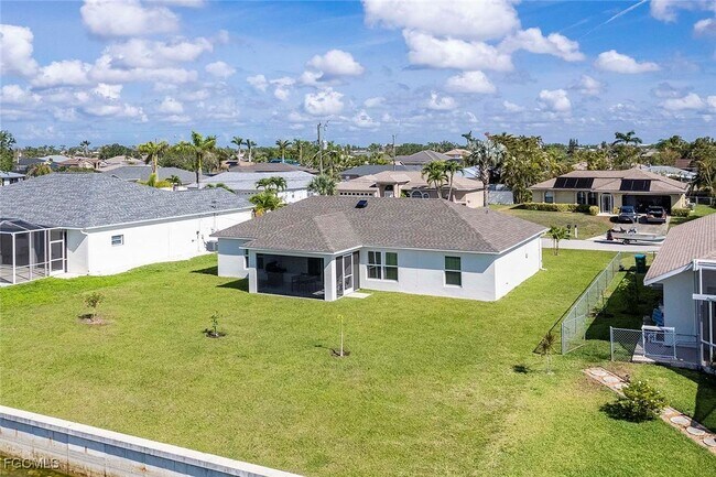 Building Photo - 1930 NE 2nd Terrace