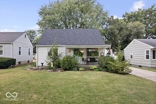 Building Photo - 636 S Broadway St