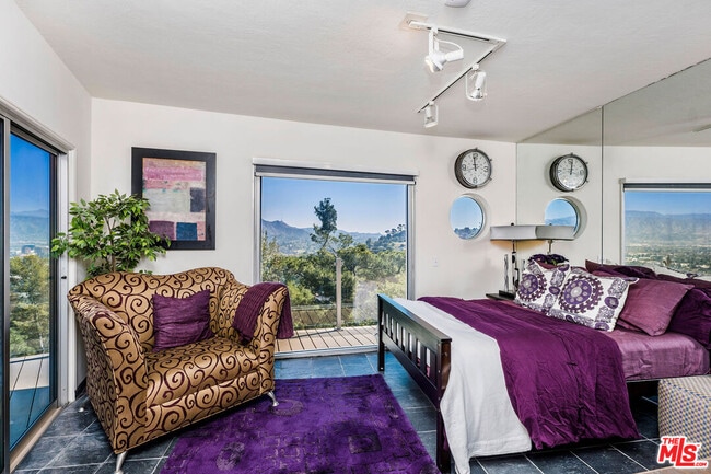 Building Photo - 3212 Wrightwood Dr