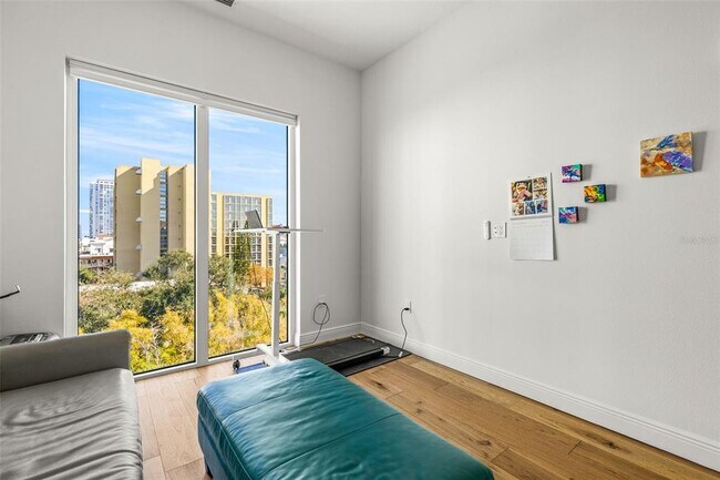 Building Photo - 600 3rd Ave S