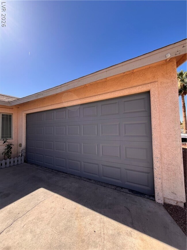 Building Photo - 5348 Ravendale Cir