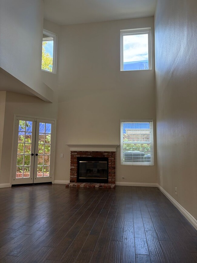 Building Photo - 12015 River Grove Ct