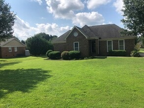 Building Photo - Lovely 3 Bed 2 Bath Ranch Home in Monroe!