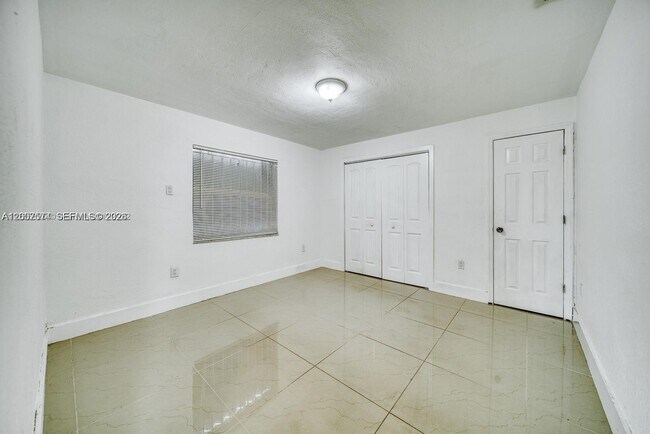 Building Photo - 1200 NW 102nd St