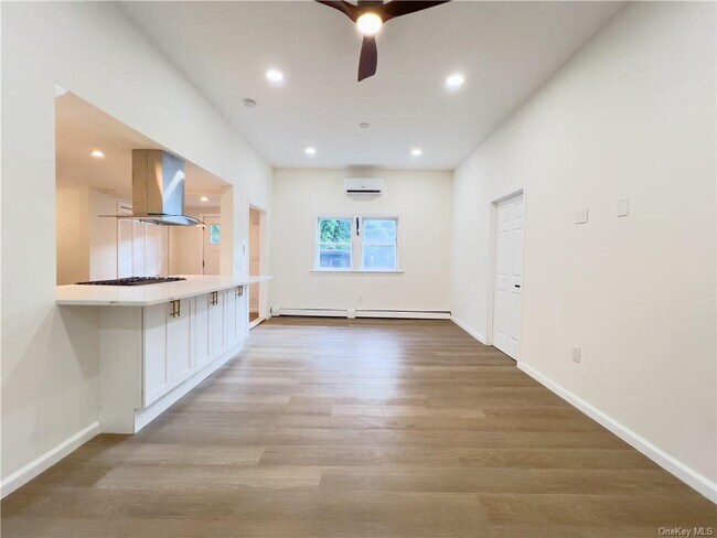 Building Photo - 456 N Liberty Dr