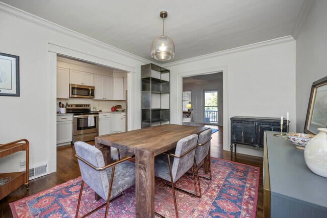 Building Photo - 1411 Fontaine Rd