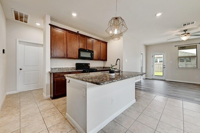 Building Photo - 11820 Sandy Lodge Ct