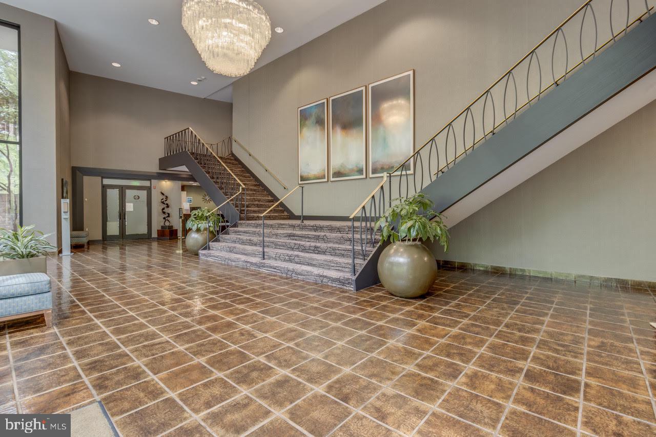 Beautiful Lobby - 9039 Sligo Creek Pky
