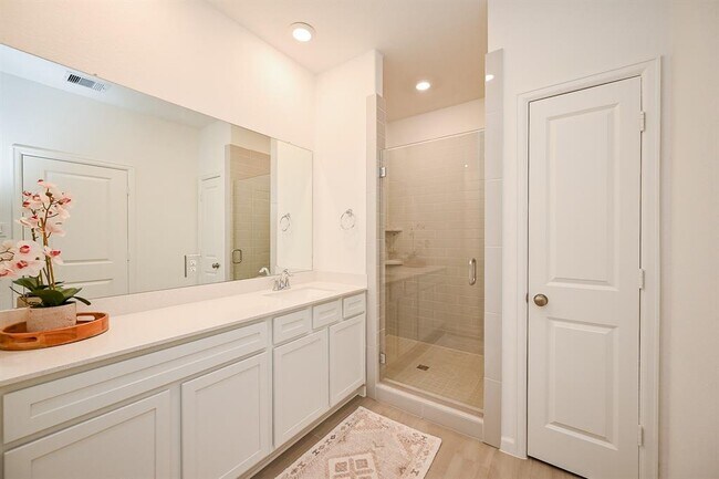 Building Photo - 5630 Amber Brook Ln