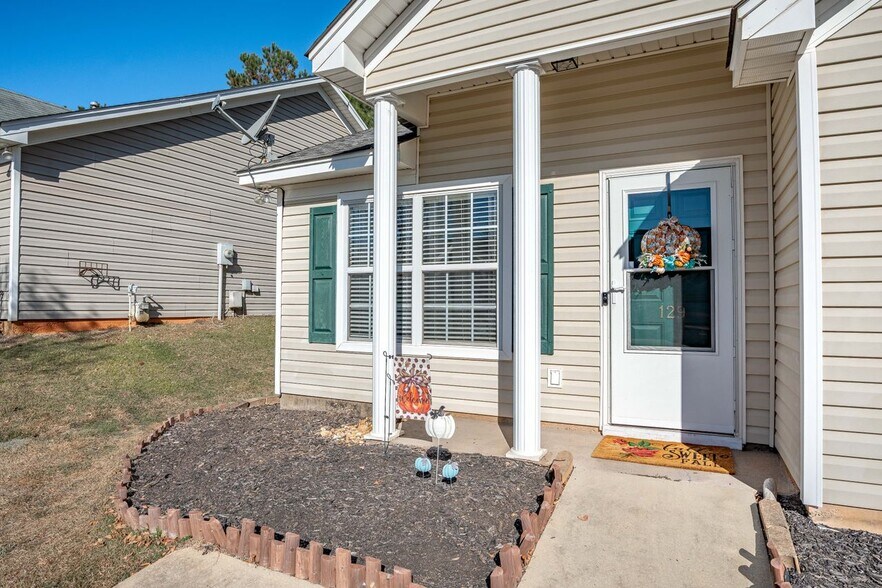 Building Photo - 129 Merowey Ct