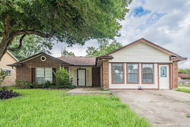 Building Photo - 2602 Orion Dr