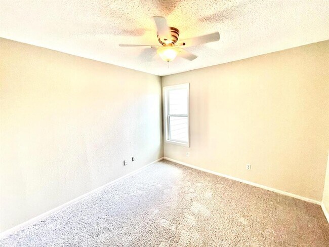 Building Photo - 8811 Schick Rd