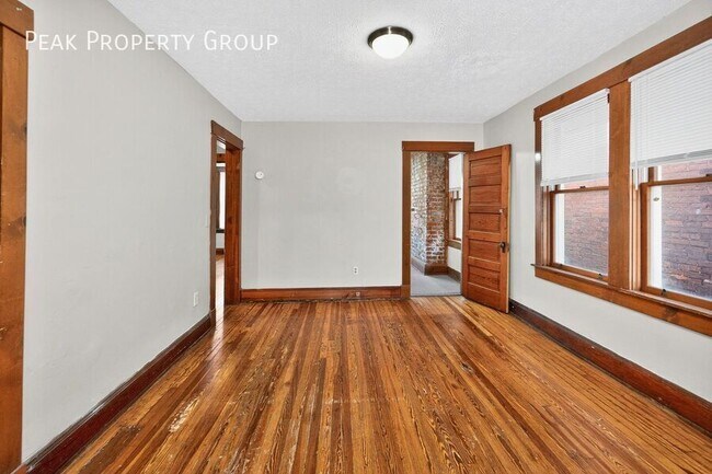 Building Photo - 225 Atkinson St