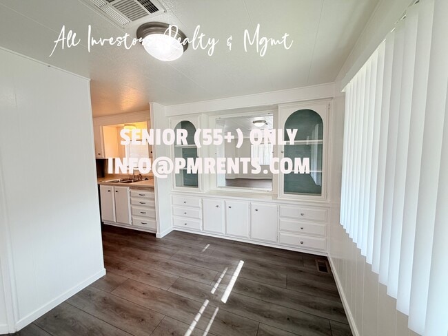 Building Photo - 200 N El Camino Real