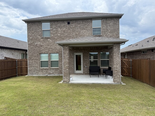 Building Photo - 212 Travine Dr