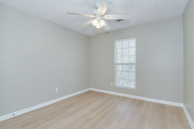 Building Photo - Updated 4 Bedroom in Grovetown