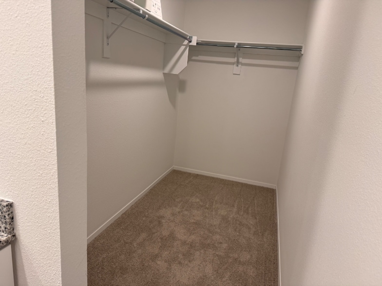 Building Photo - 3407 SW Endearment St