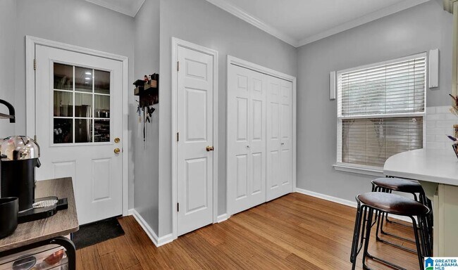 Building Photo - 5270 Cottage Ln