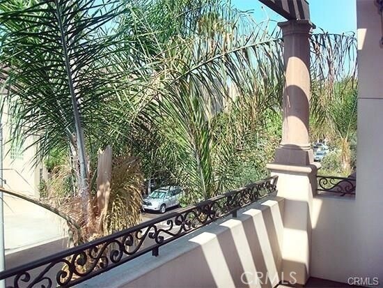 Building Photo - 10640 Woodbridge St