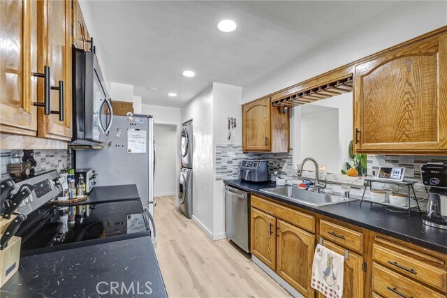 Building Photo - 12400 Montecito Rd