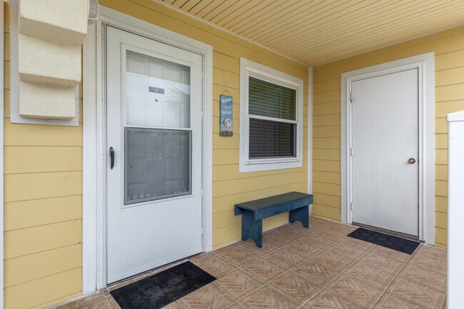 Building Photo - 1630 Hwy 2378