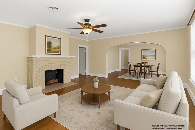 Building Photo - 3/2 single family home in Historic Eola Heights district!