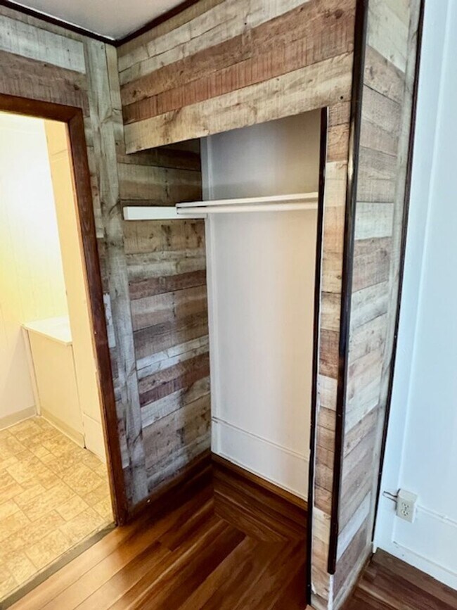 Building Photo - Freshly Renovated Studio Apt. With All Uti...