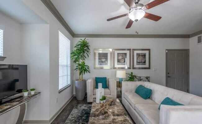 Building Photo - 3 bedroom in Stafford TX 77477