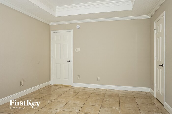 Building Photo - 1226 Dutch St