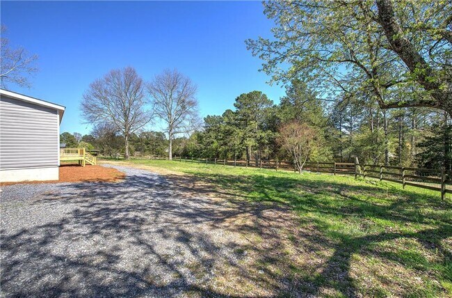 Building Photo - 81 Popham Rd