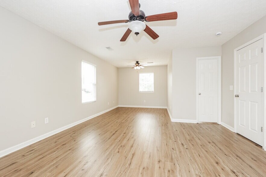 Building Photo - 5012 Millpond Ct
