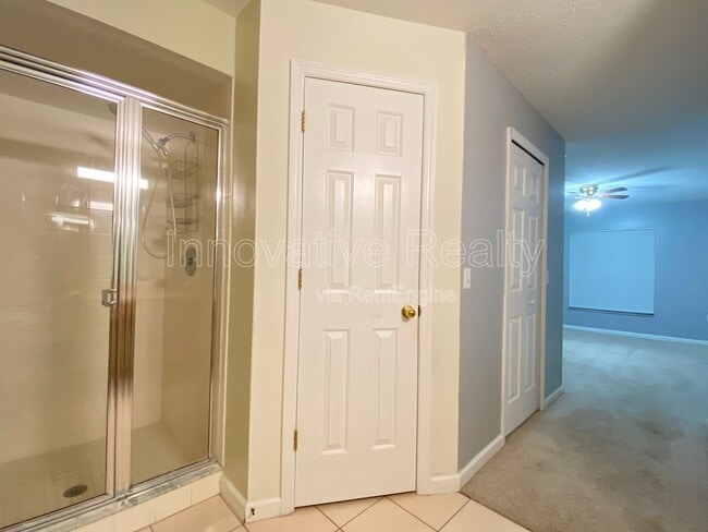 Building Photo - 564 Pinehurst Cove