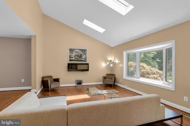 Building Photo - 8033 Cypress Grove Ln