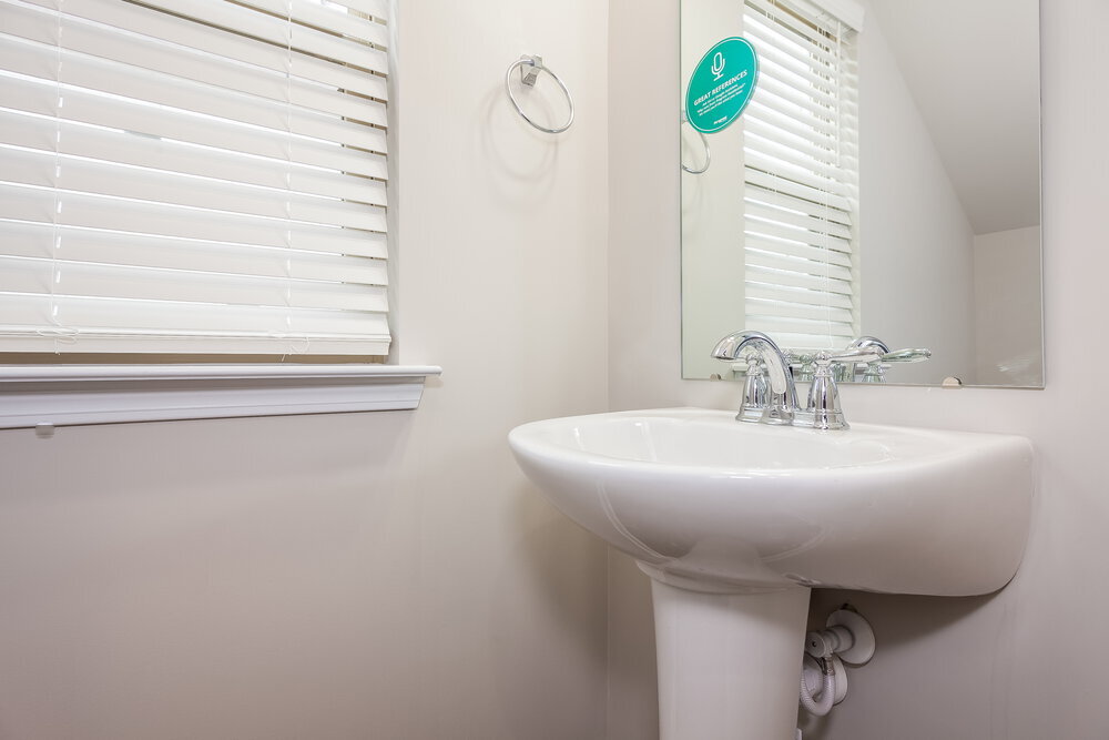 Building Photo - 1013 Helms Rd