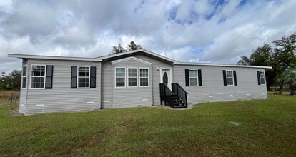 Building Photo - Spacious 4-Bedroom, 2-Bath Manufactured Ho...