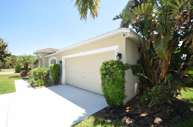 Building Photo - 241 Pine Shadow Ln