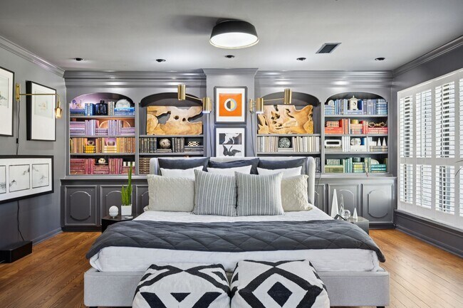 Building Photo - 4964 Post Oak Timber Dr