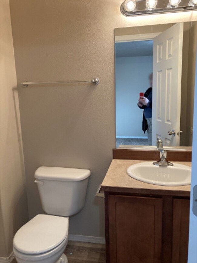 Building Photo - 114 N Bowdish Rd