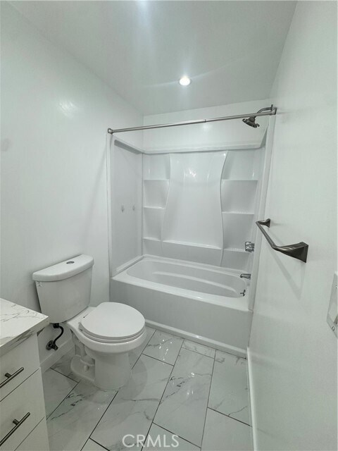 Building Photo - 8109 Cole St