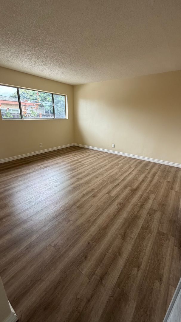 Building Photo - 159th