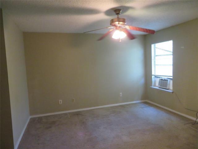 Building Photo - 1755 Carrington Dr