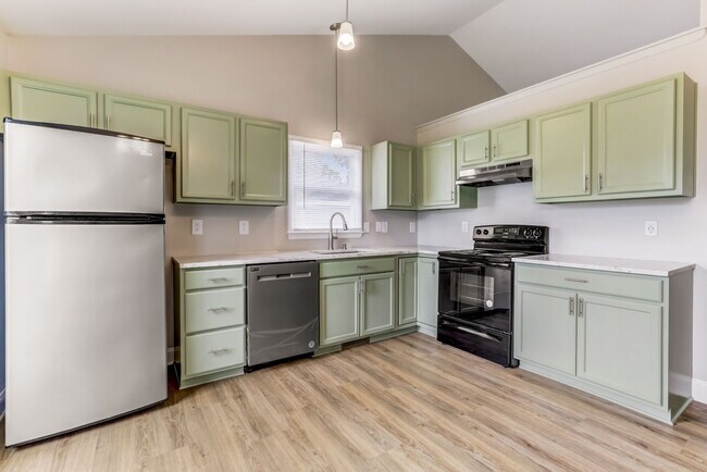 Kitchen - 4112 Cobble Ct
