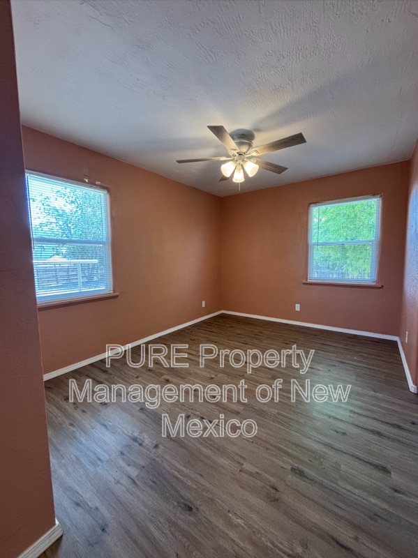 Building Photo - 1104 Acoma Pl