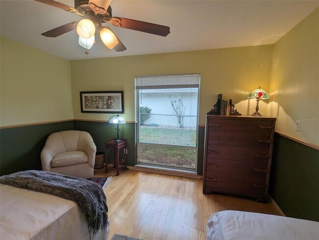 Building Photo - 5409 Palm Aire Dr