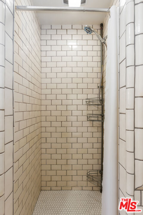 Building Photo - 1974 Preuss Rd