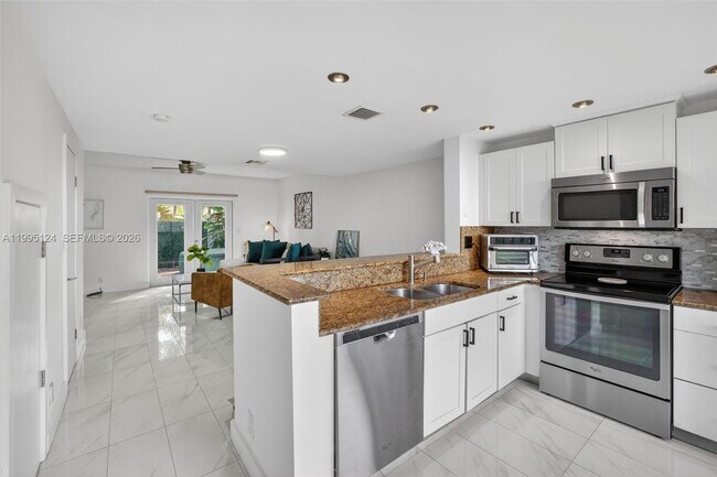 Building Photo - 1953 NE 15th Ave