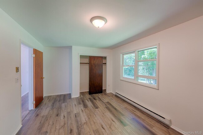 Building Photo - 17 Slate Field Ln