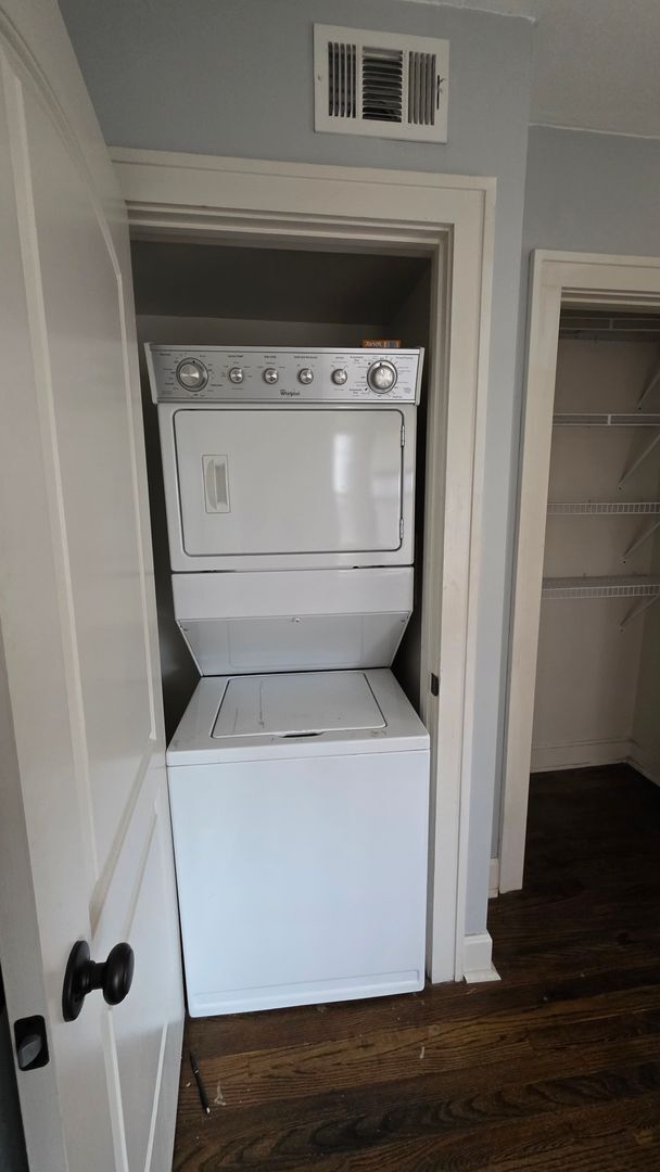 Building Photo - Beautifully Designed 2BR|1BA | Coming Soon!