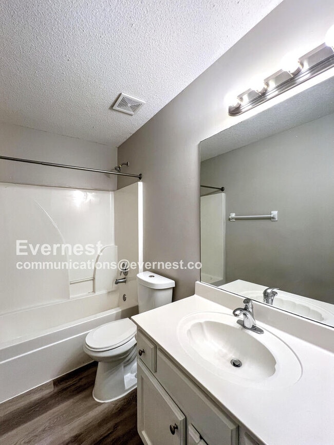 Building Photo - 2722 Misty Bay Dr