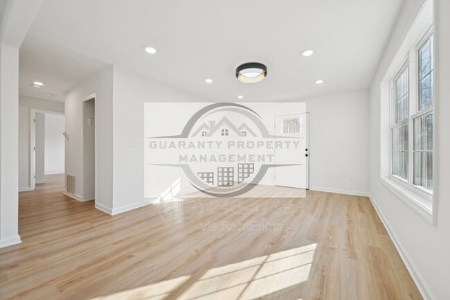 Building Photo - 2343 Derby Dr